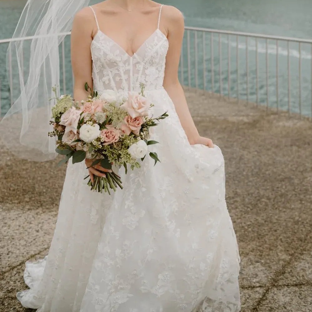 Like New Wedding Dress